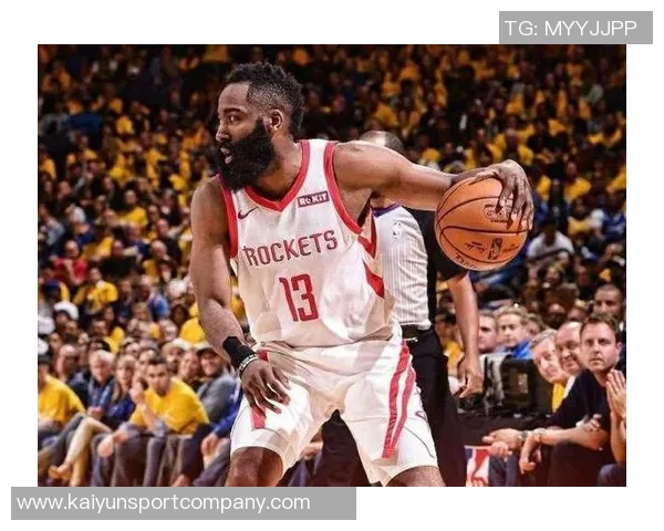 三球称赞克尼佩尔攻防俱佳明白在场上应做的正确决策