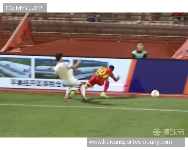 朱艺对阿萨莫阿遭遇表示心痛并呼吁中足联制定广告牌设置规范