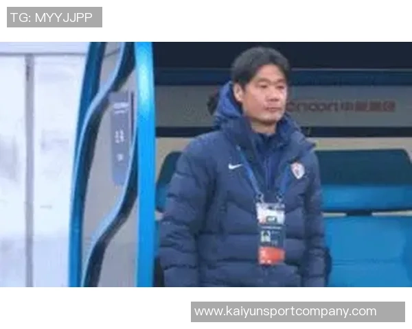 李霄鹏呼吁球迷宽容：主场被喊下课是常态应理解教练艰辛