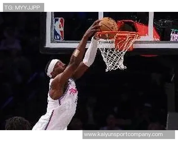 阿德巴约称赞约维奇精神状态出色期待为他赢得胜利 阿德巴约称赞约维奇精神状态出色期待为他赢得胜利